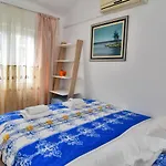 krevet i doručak And Anika 3*