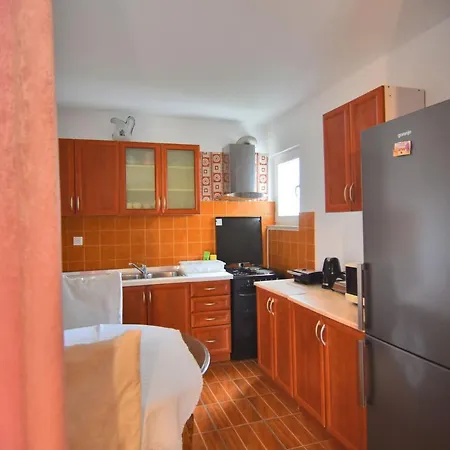 And Anika krevet i doručak