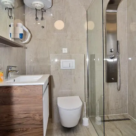 Nocleg ze śniadaniem Apartments&rooms Anika 3*