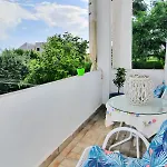 Bed & Breakfast And Anika