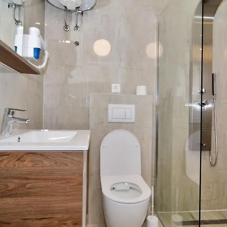 And Anika Bed & Breakfast 3*